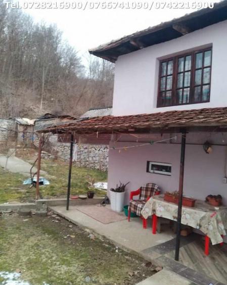 Casa situata in Oras Tismana - Isvarna - 8