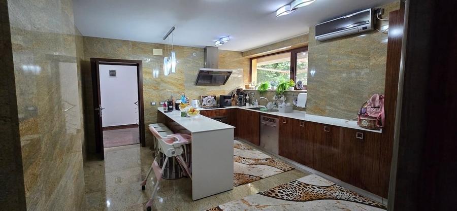 Proprietate exclusivă în Câmpina – Valea Prahovei, la poalele Munților Carpați - 11