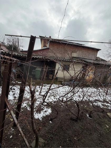 Casa De Vanzare - 2