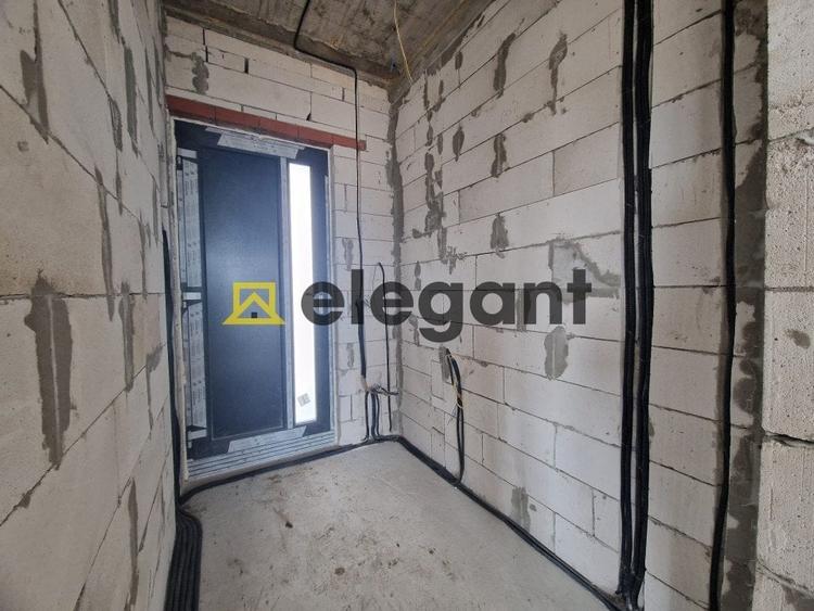 Casa, parter cu pod, 80 mp utili, teren 477 mp, zona Metro - 9