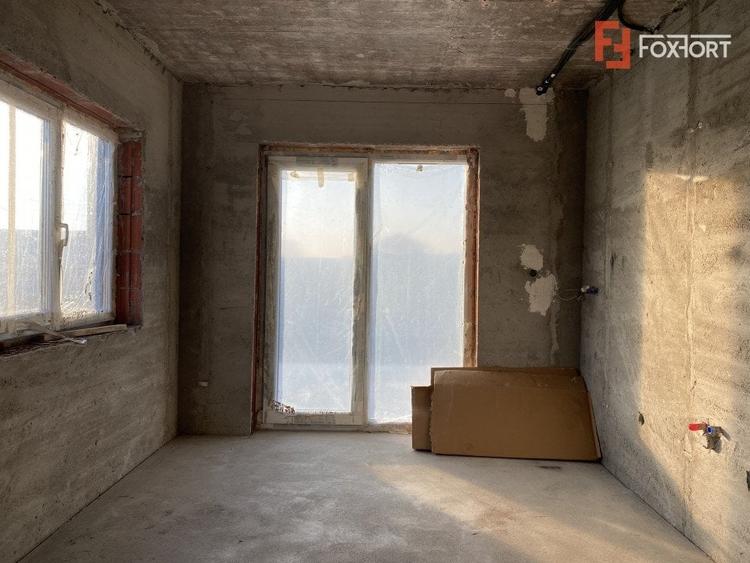 Casa tip triplex cu 4 camere de vanzare in Sanandrei - 8