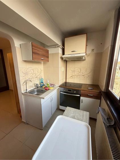 Apartament cu 3 camere decomandat în Mehala