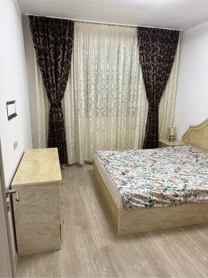Apartament cu 2 camere decomandat în Roșu