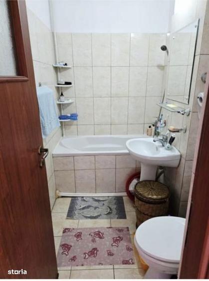 Apartament cu 2 camere decomandat, mobilat în Sud
