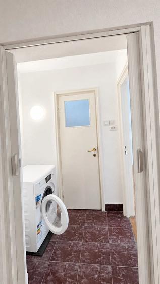 Apartament cu 2 camere semidecomandat în Victoriei