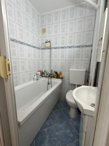 Apartament cu 2 camere nedecomandat în Tomis Nord