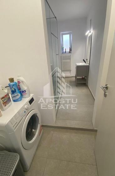 Apartament cu 3 camere semidecomandat în Dâmbovița