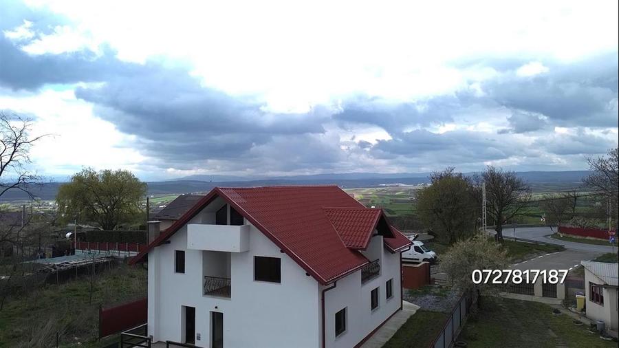 Casă individuală cu 6 camere cu Teren 759 Mp în Liteni (Moara)