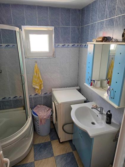 Apartament cu 2 camere decomandat în Valea Aurie