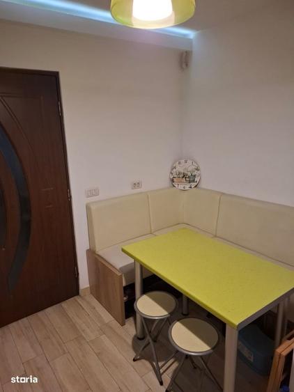 Oferta direct proprietar , apt 4 camere , et 2,mobilat/utilat, Cfectii - 40