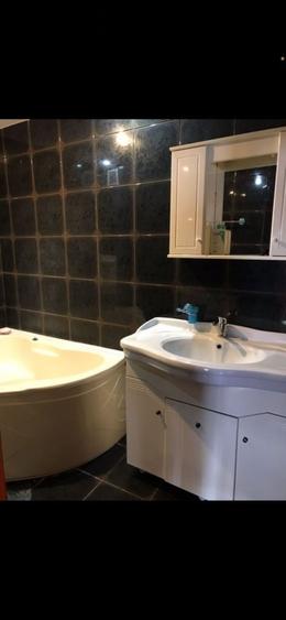 Casă cu 3 camere în Central