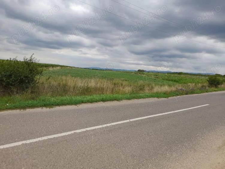 Teren de 4100 mp, în Pricaz
