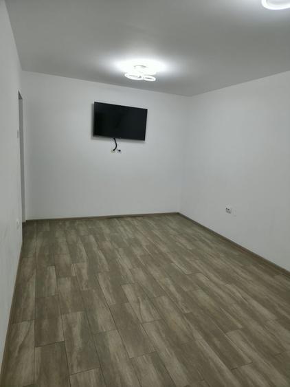 Spațiu comercial, de 43 mp, în Patria