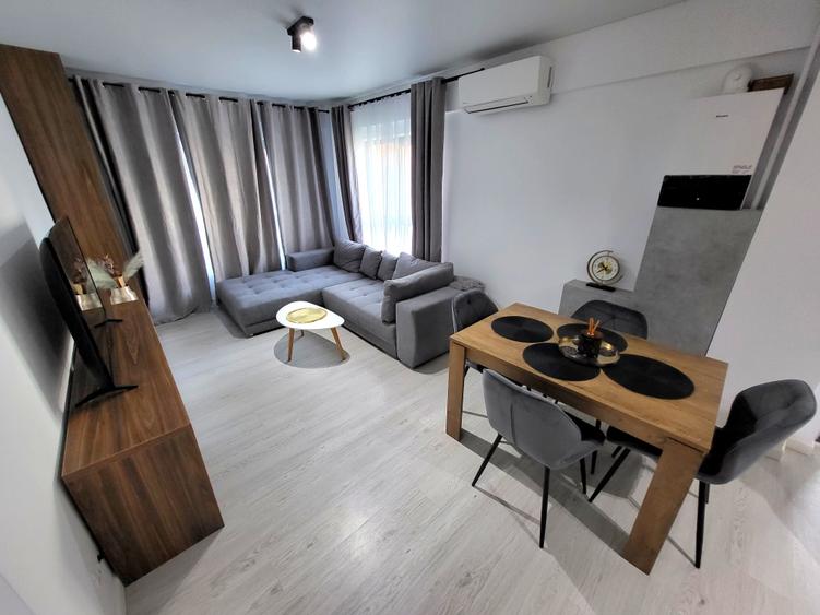 Apartament cu 3 camere decomandat în Mazepa 2