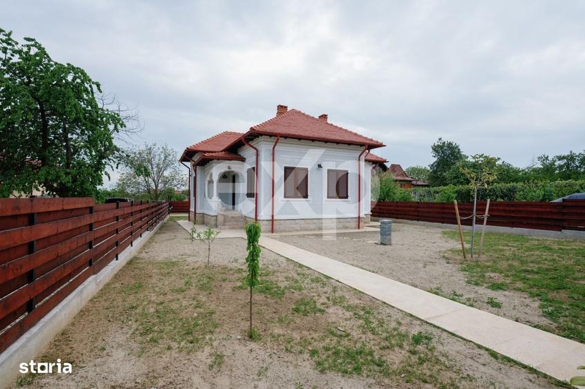 Casă cu 4 camere în Ștefănești