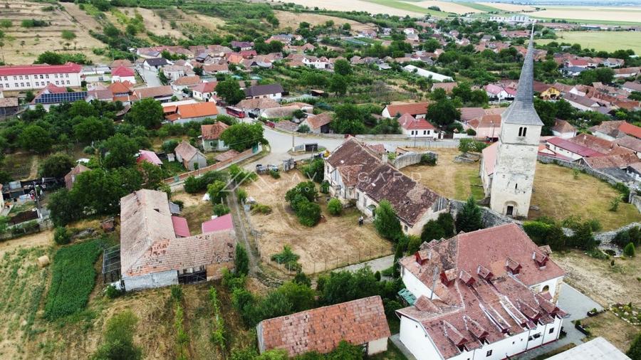Casă individuală cu 15 camere cu Canalizare în Cricău
