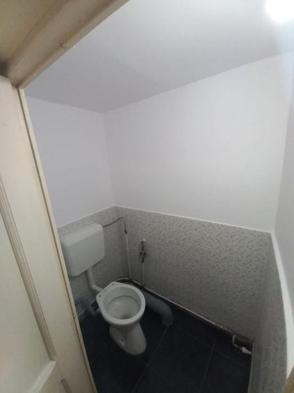 Spațiu comercial, de 126 mp, în Onești