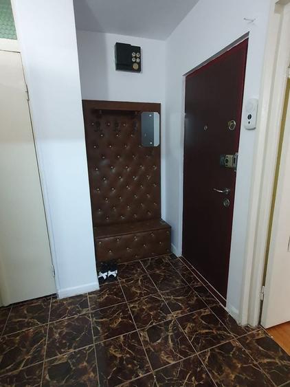Apartament cu 2 camere decomandat, mobilat în Micro 19