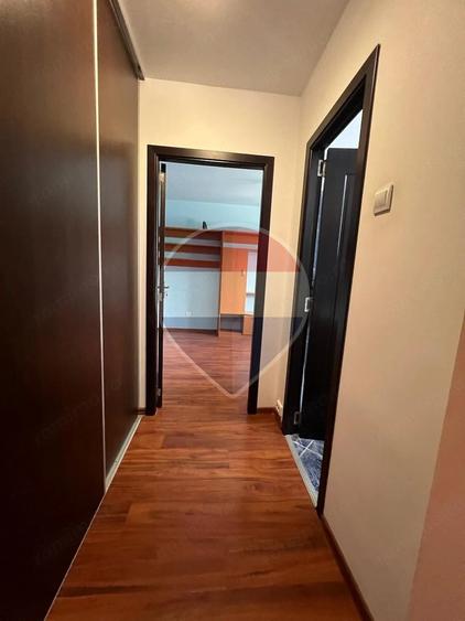Apartament cu 2 camere semidecomandat în Cina
