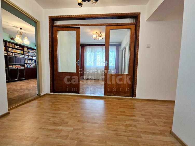 Apartament 3 camere decomandat, Mazepa 1 – central, balcon generos