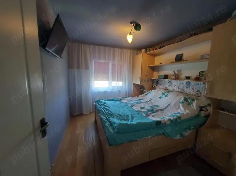 Vanda schimb apartament 3 camere, decomandat, 2 balcoane, 2 bai, 4 4 - 7