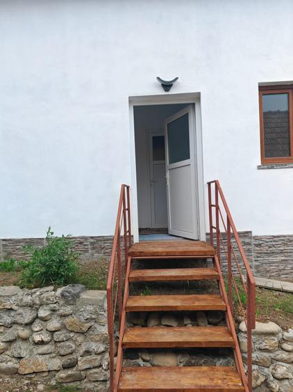 Casa de vanzare cu patru camere in Sacele - 3