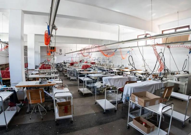 Spa?iu comercial de 1,460mp in zona Central - 4