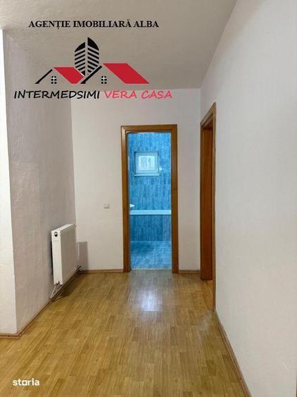Apartament ET 1 cu 3 camere 2 bai de inchiriat Alba iulia zona Centru - 4
