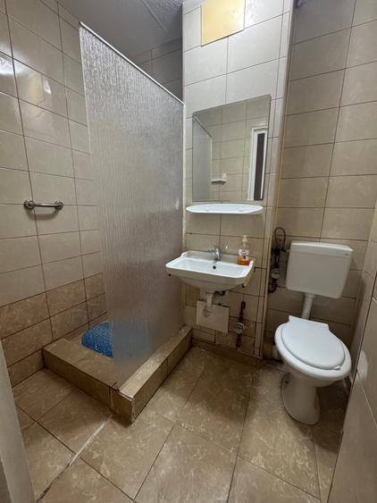 Apartament 2 cam - Bloc anvelopat - Necesita renovare - Decomandat - 7