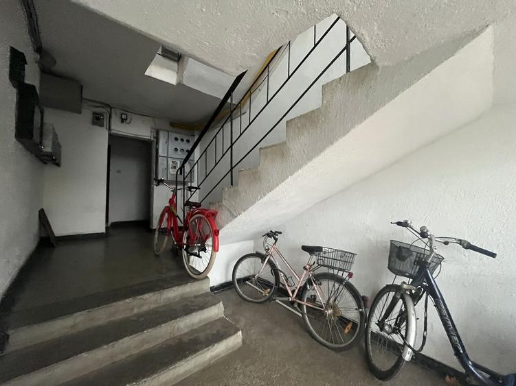 Apartament de vânzare – 2 camere, zona Stadion - 15