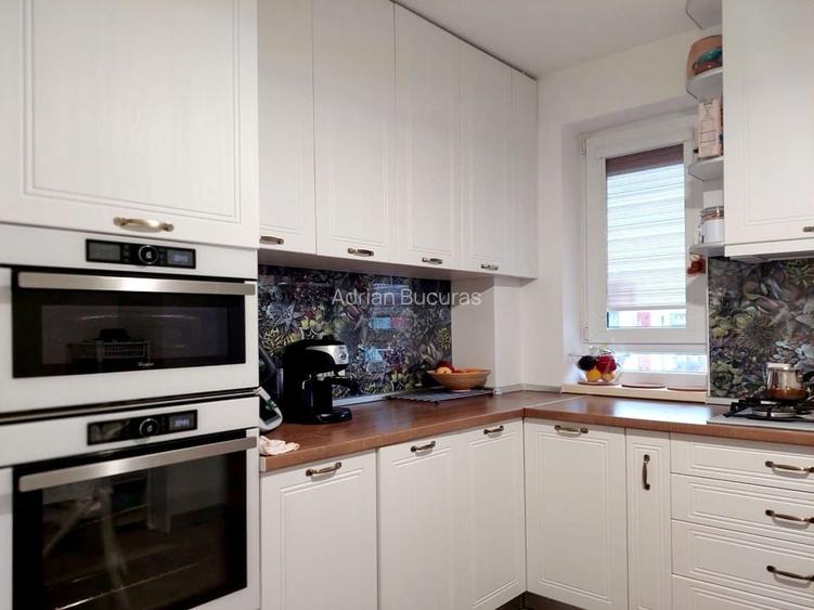 Apartament cu 3 camere decomandat în Bartolomeu Apartament cu 3 camere decomandat în Bartolomeu