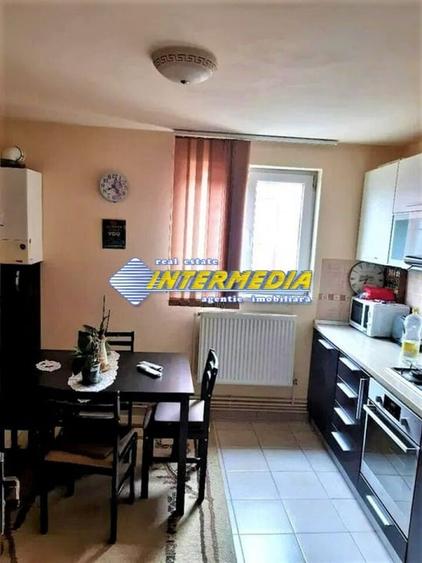 Apartament 3 camere I decomandat I Cetate I balcon I pivnita I zona Mercur I - 6