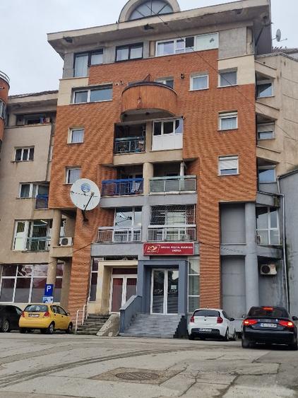 Persoana fizica vand apartament 3 camere centru Alba Iulia - 9