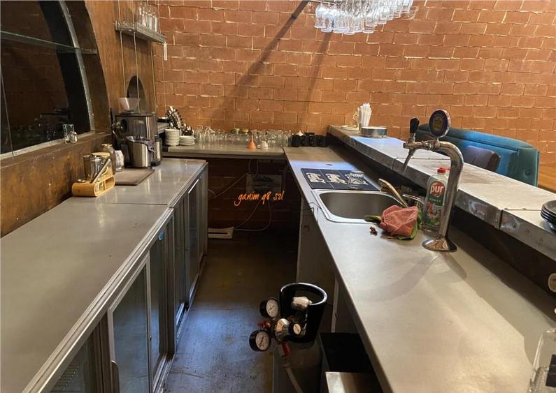 Spatiu comercial situat in zona sat Petresti , actual restau - 7