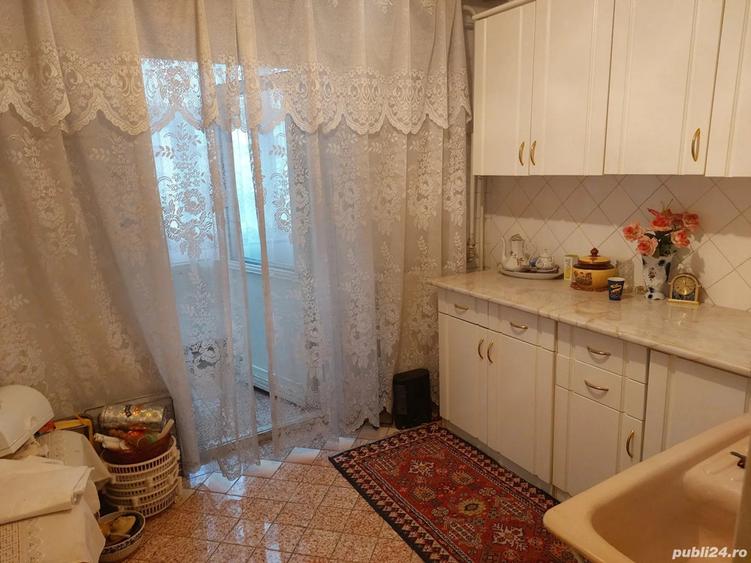 Apartament de vanzare - 3