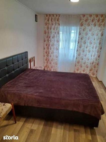 De vinzare apartament cu 3 camere - 2