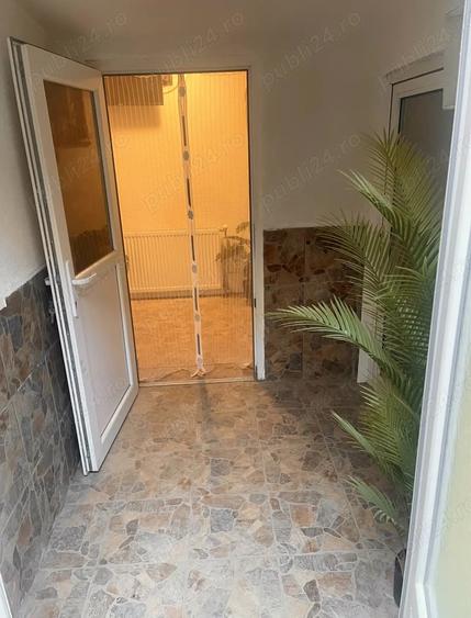 Chirie ( cheltuieli incluse ). Garsoniera la casa cu terasa. - 7