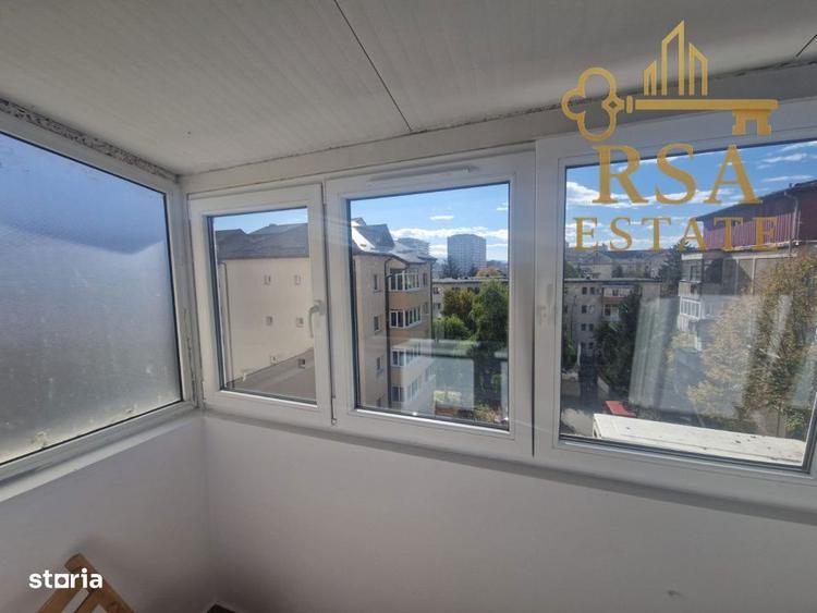 Apartament de vanzare 2 camere decomandat Et 4 Zona Centrala Rm Valcea - 1