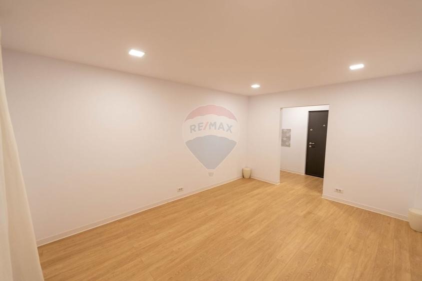 Garsoniera renovata de vanzare strada Mizil zona Trapezului Salajan - 7