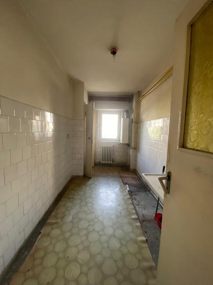 Centru Civic - Judecătorie , apartament 3 camere , 95 mp, etaj 1 - 5