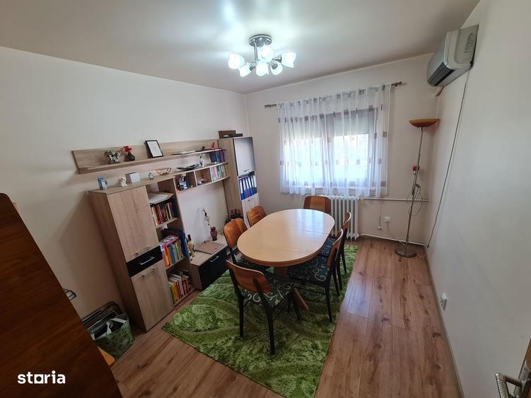Vand apartament 5 camere Micalaca Str Abrud,2b.Decomandat,Spatios100mp - 9