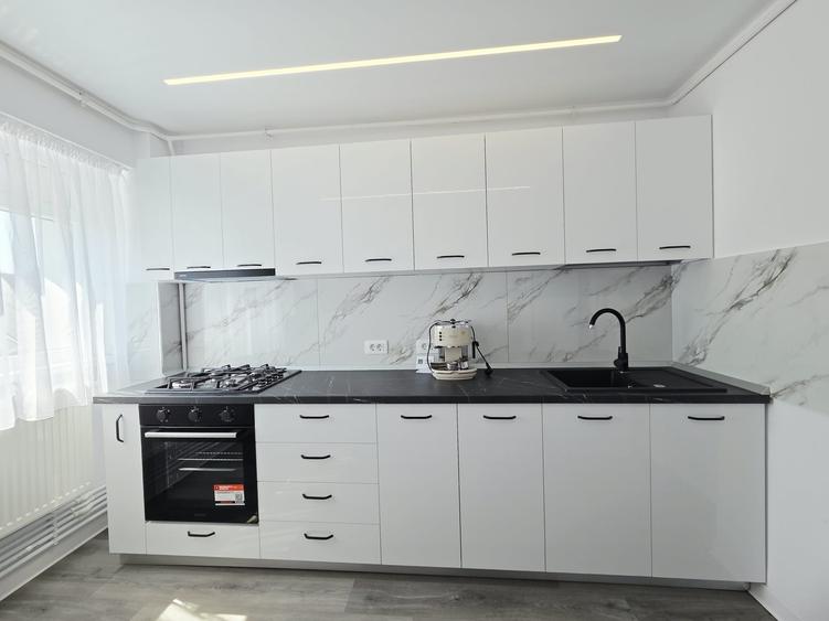 Apartament cu 2 camere decomandat în