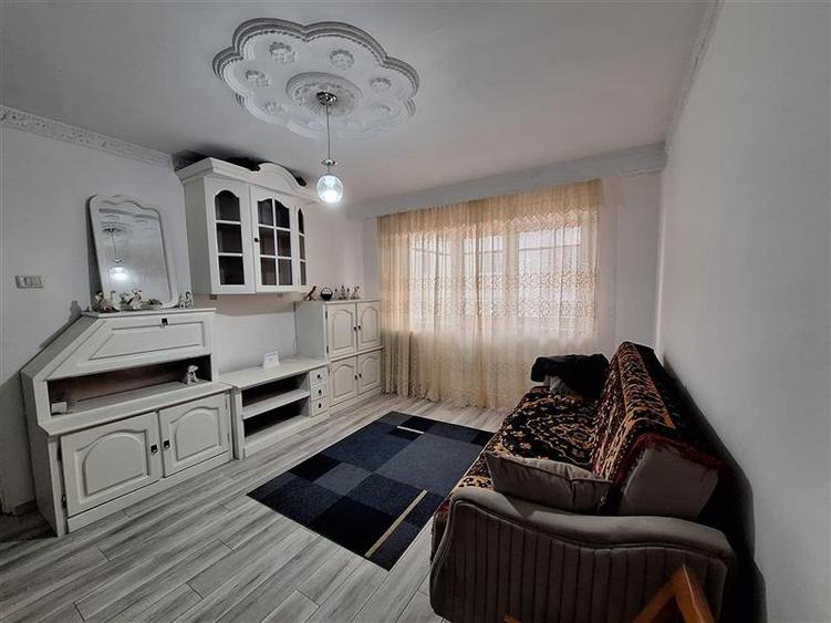 Apartament 2 camere semidecomandate, zona Tic Tac - 2