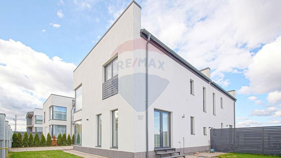 Locuieste intr-un peisaj de poveste - Vila moderna in Rasnov - 3