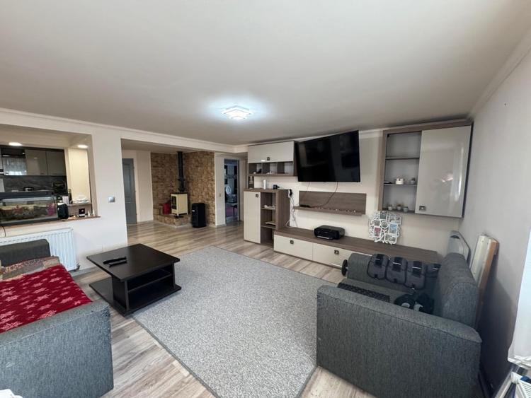 Ofertă de vânzare casă, 261 mp.+895 mp curte, Câmpenești - 1