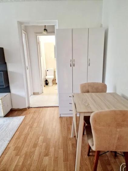 Apartament cu 2 camere, etaj 3/4, zona Podu Ros - 4