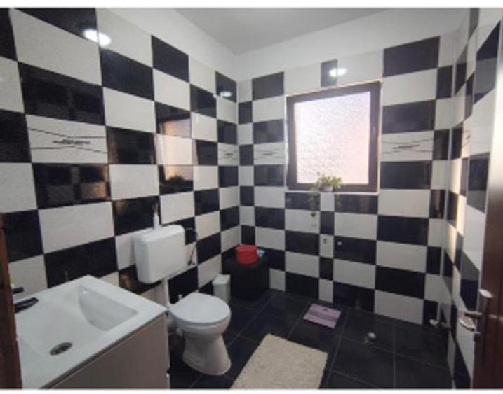 Proprietar vând casă aproape de București  - 10