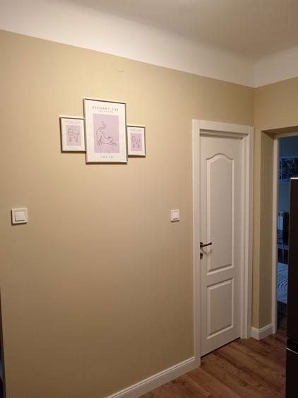 Inchiriez apartament, doua camere, etajul 1. - 7