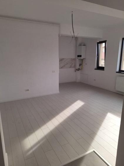 Apartament 2 camere, disponibil imediat, posibilitate investitie - 1