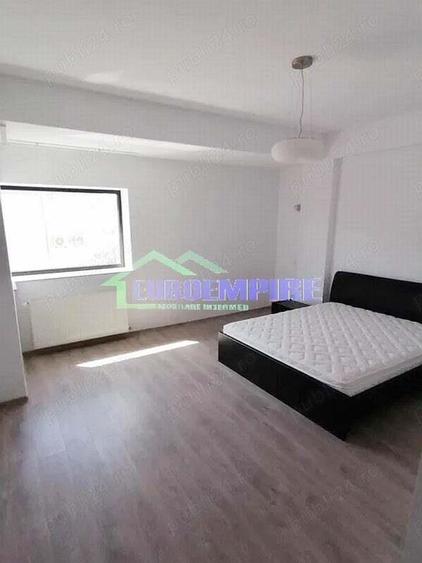 Apartamwnt 3 camere de inchiriat zona PENINSULA-CAZINO, bloc nou - 6